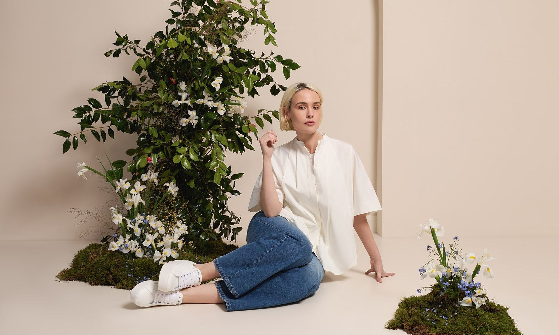 WOMEN'S BESTSELLERS