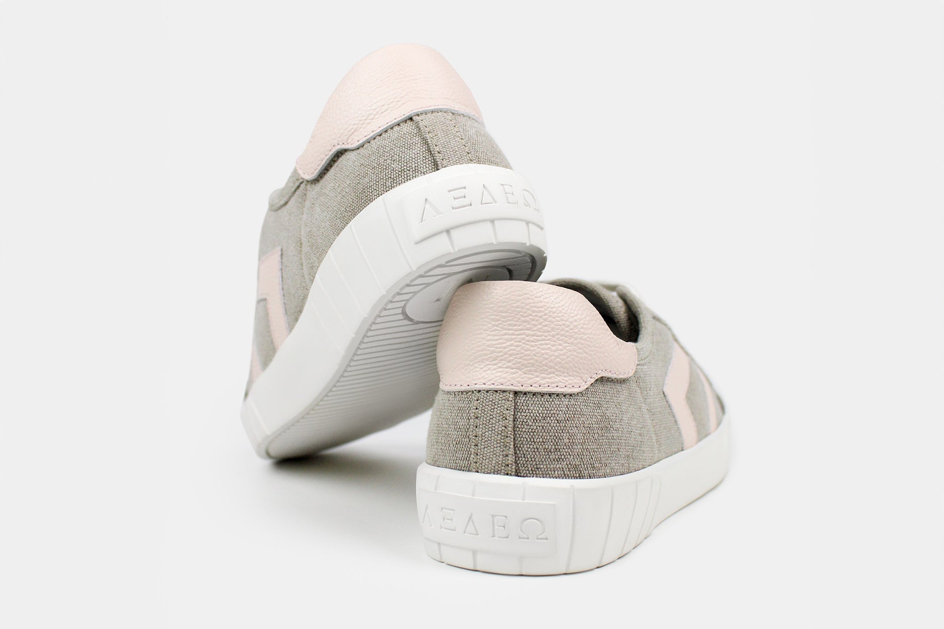 WOMEN'S NEW IN