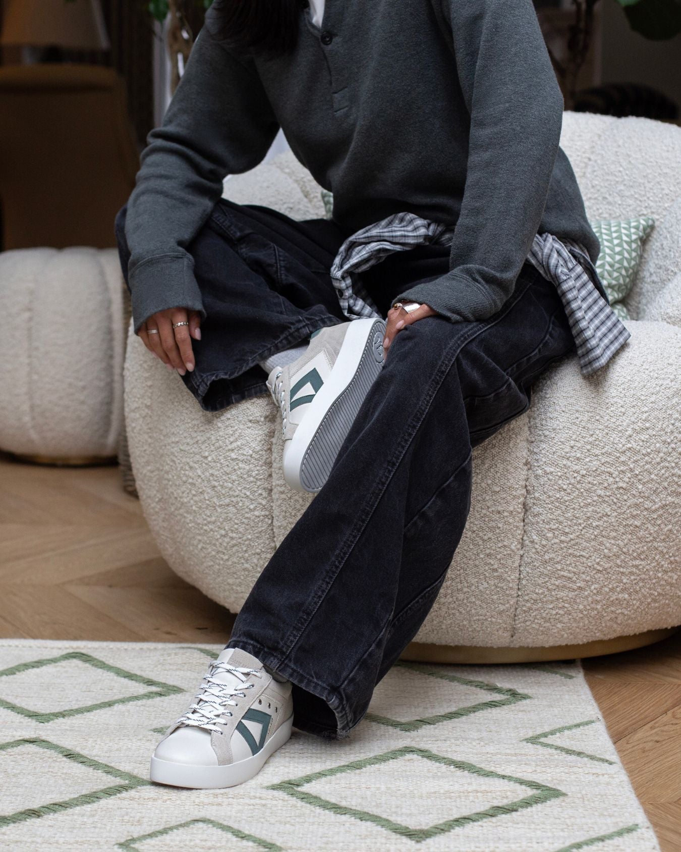 Nyx 01 Low Top Sneakers - Pale Taupe Suede & Teal Green Nubuck Leather